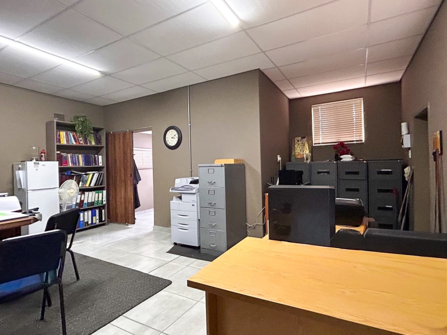 4 Bedroom Property for Sale in Baillie Park North West